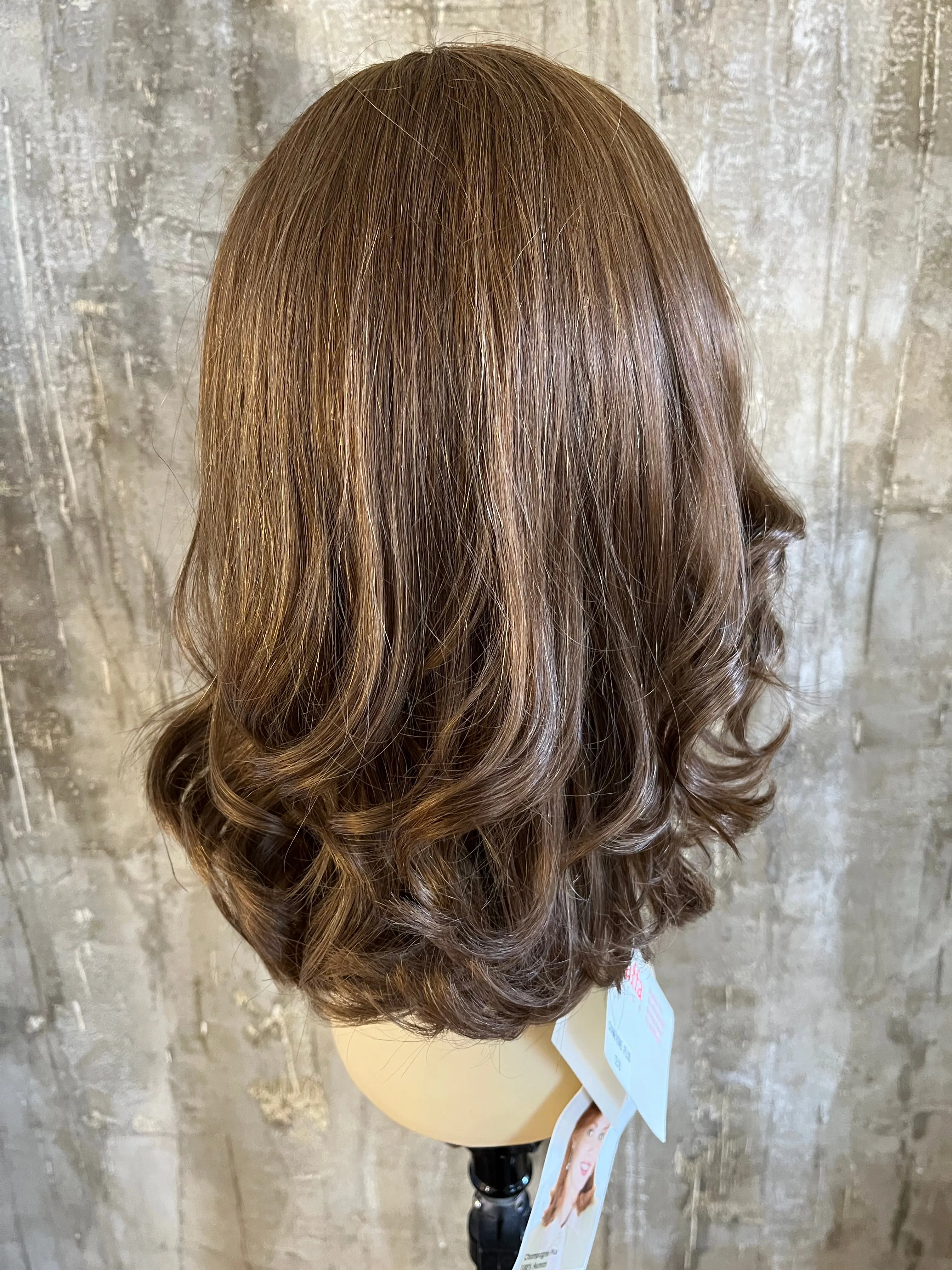 100% EUROPEAN PROCESSED HUMAN HAIR 16.5" DARK BLOND