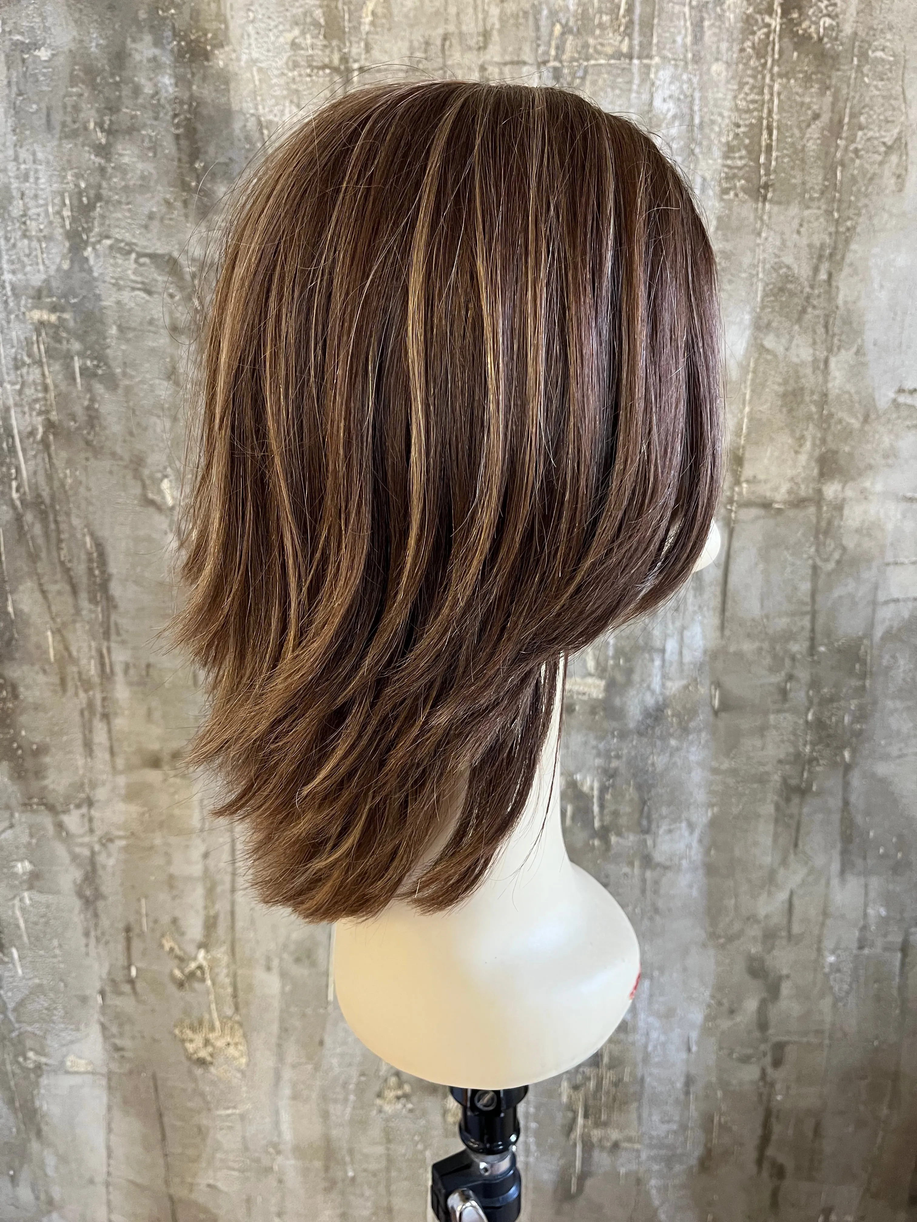 100% EUROPEAN PROCESSED HUMAN HAIR 16" LIGHT BROWN WITH BLOND HIGHLIGHTS
