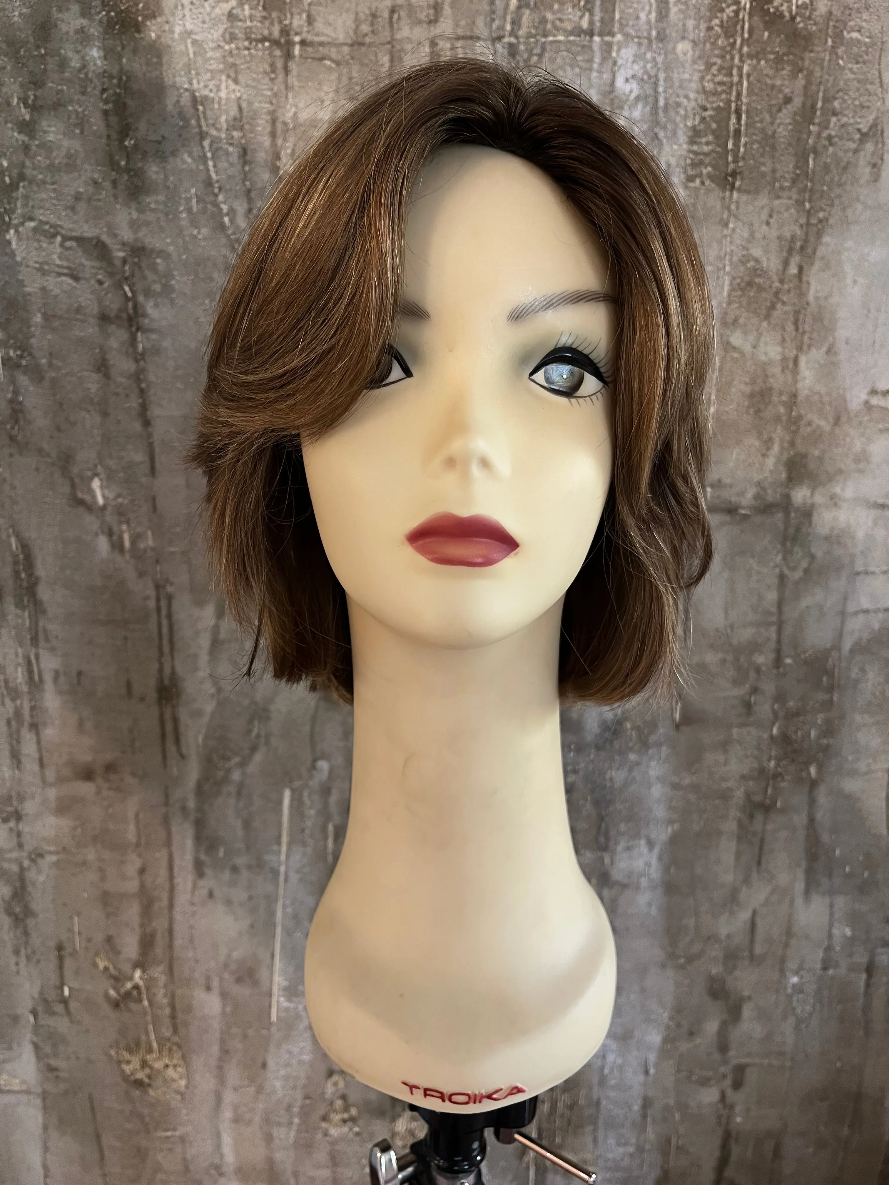 100% EUROPEAN VIRGIN HUMAN HAIR 13" DIRTY BLOND WITH BLOND STREAKS