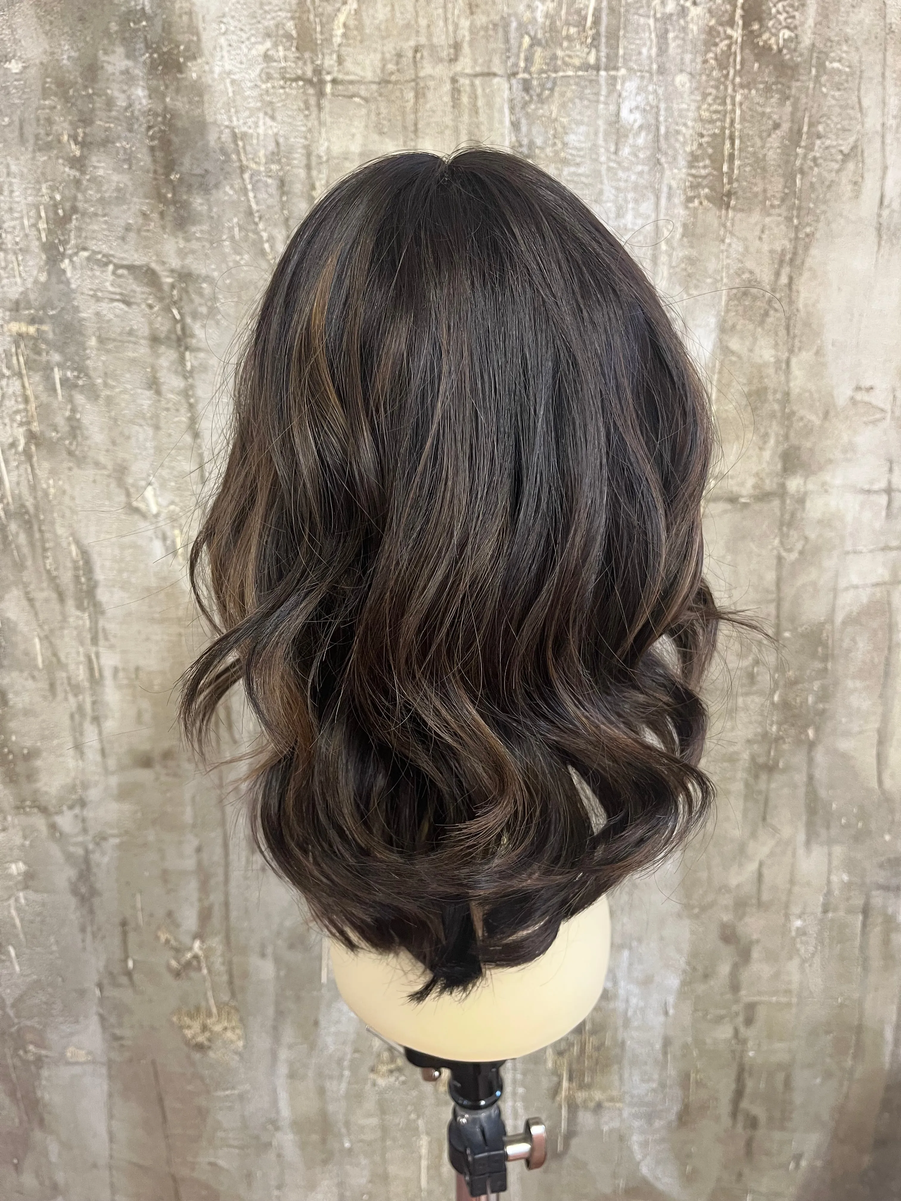 100% EUROPEAN VIRGIN HUMAN HAIR 16" BROWN WITH HIGHLIGHTS