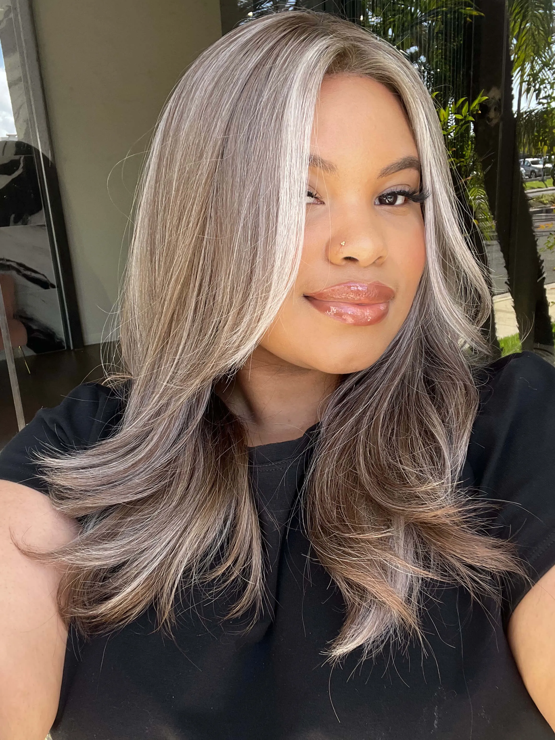 22" Ponytail Silk Part Wig Silver Smoke w/ Reverse Balayage & Chin Face Framing