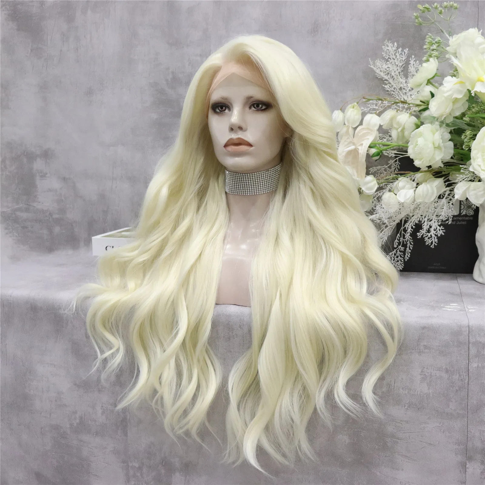 Creamy Blond Long Synthetic Lace Wig Natural Wavy Wig 1001/613